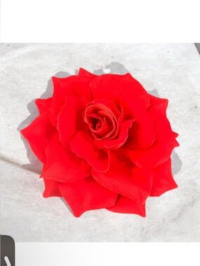 Aratta Photoshoot Red Fabric Rose Hair Clip NWOT